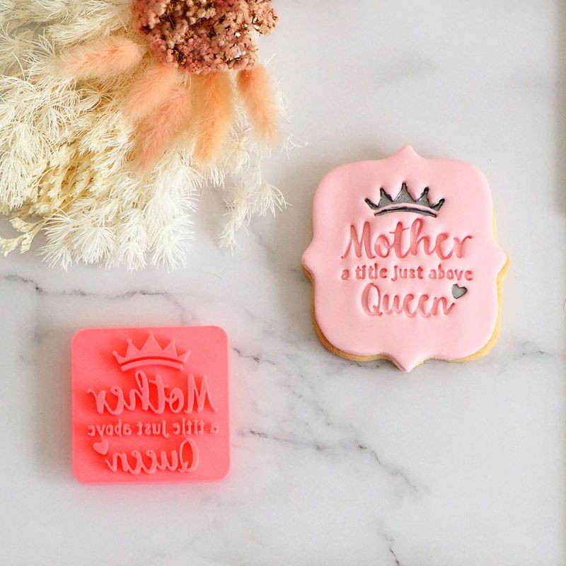 mothers-day-mother-a-title-above-queen-emboss-3d-printed-cookie-stamp