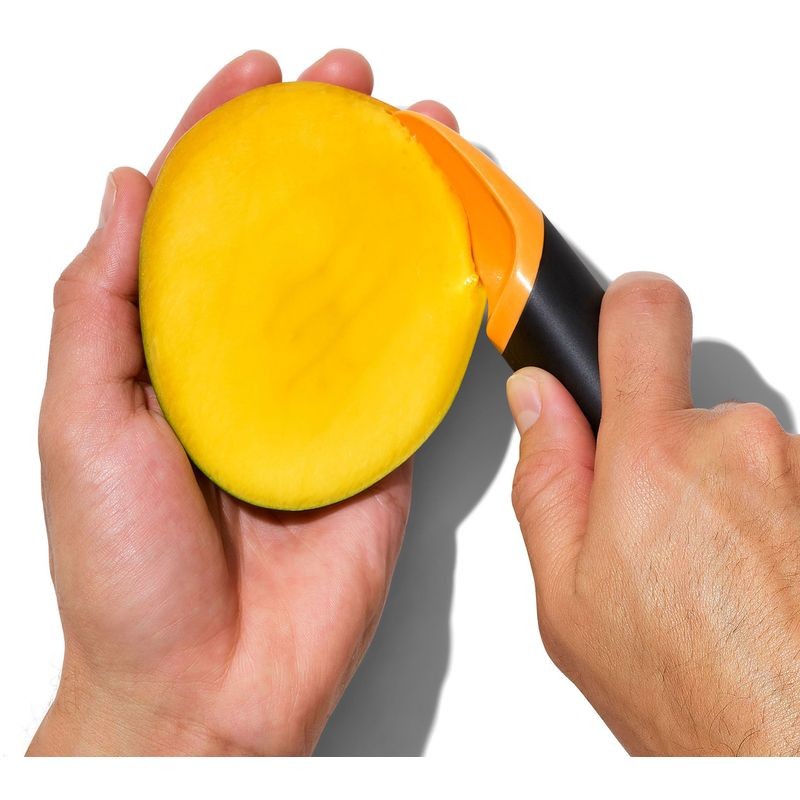 oxo-good-grips-mango-slicer-with-scoop