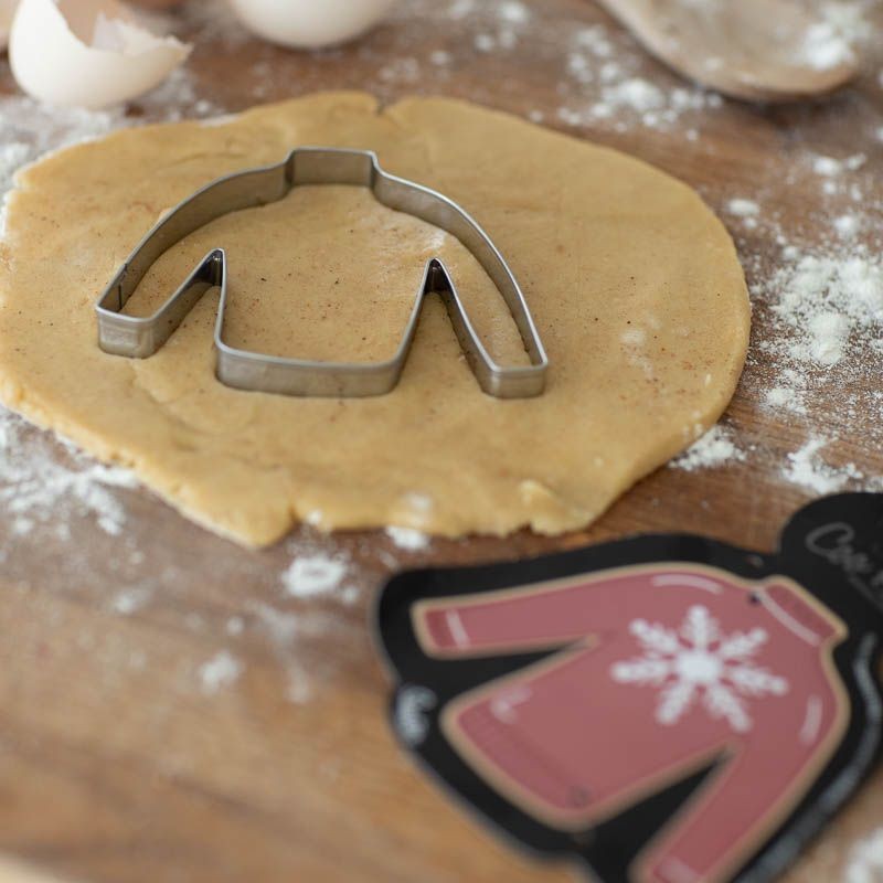coo-kie-sweater-cookie-cutter