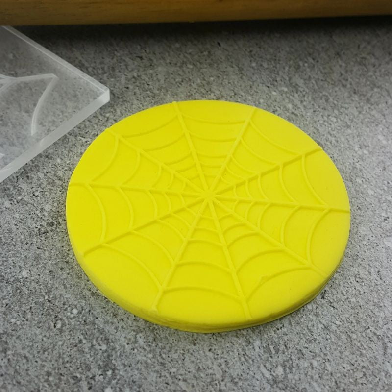ccc-spiderweb-pattern-plate