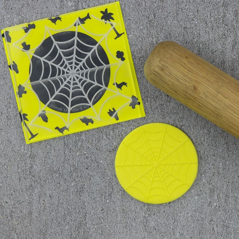 ccc-spiderweb-pattern-plate