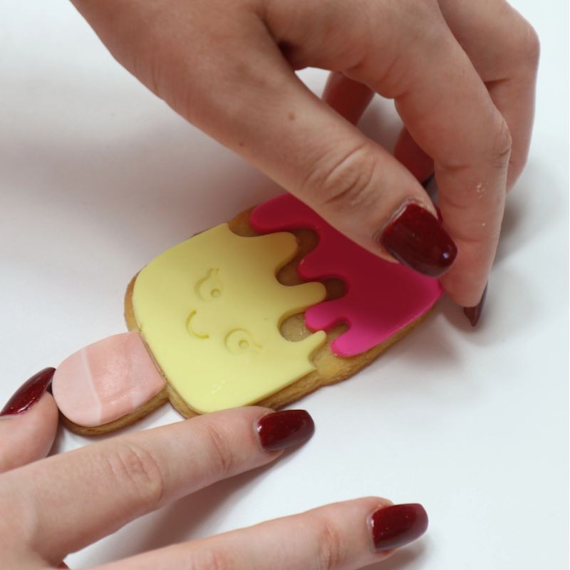 ccc-cute-lce-cream-pop-cutter-embosser-set
