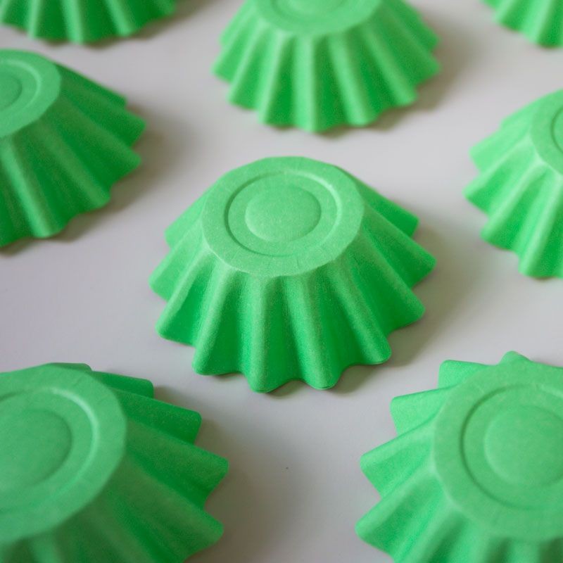 papyrus-bloom-baking-cups-24-pack-pastel-green