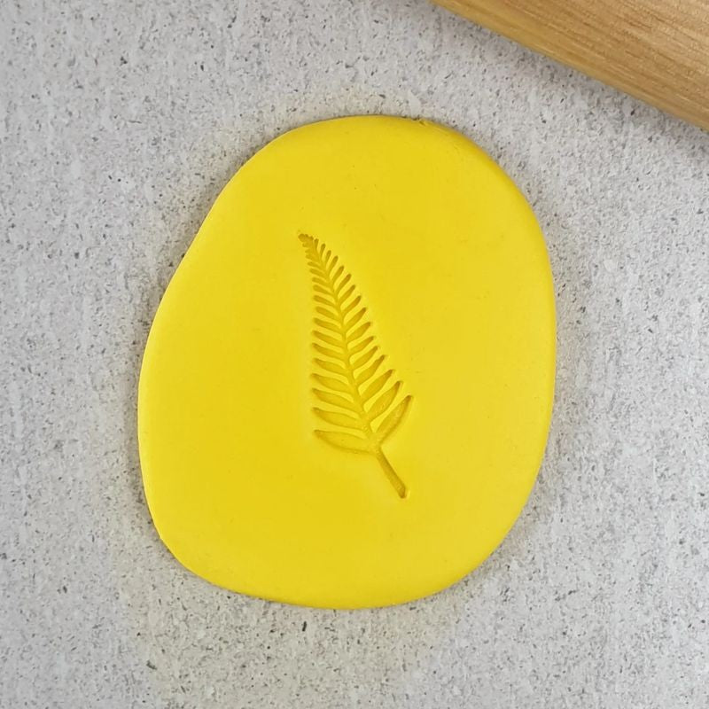 ccc-new-zealand-fern-leaf-embosser