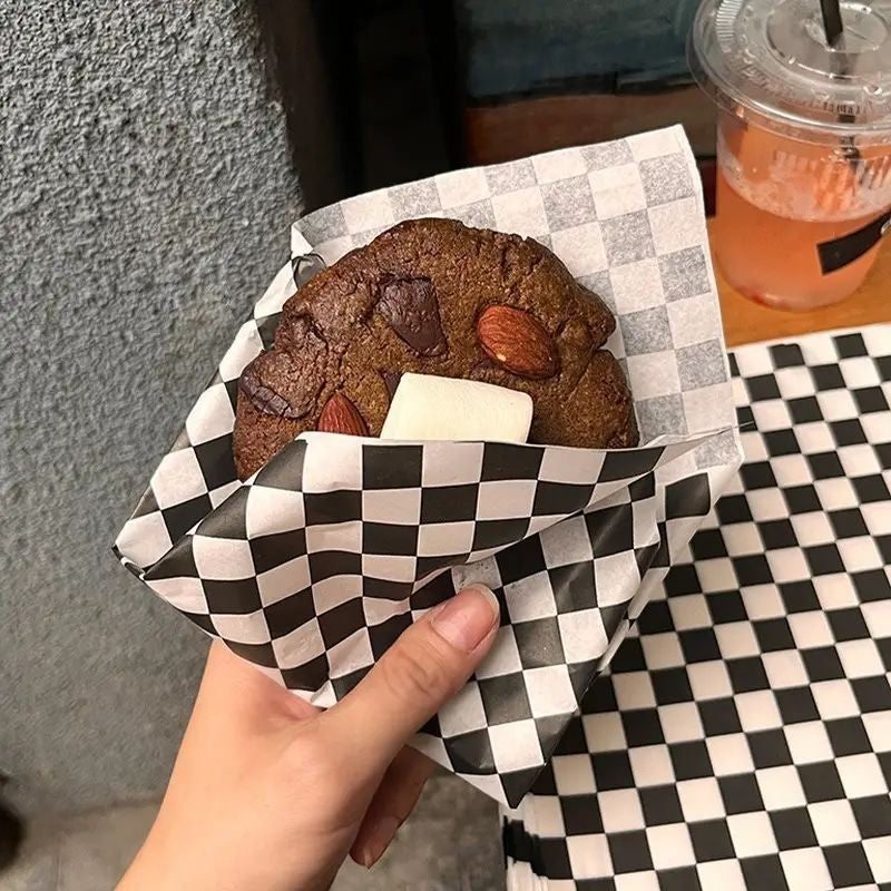 Greaseproof Paper Check Black 20x20cm 50pc