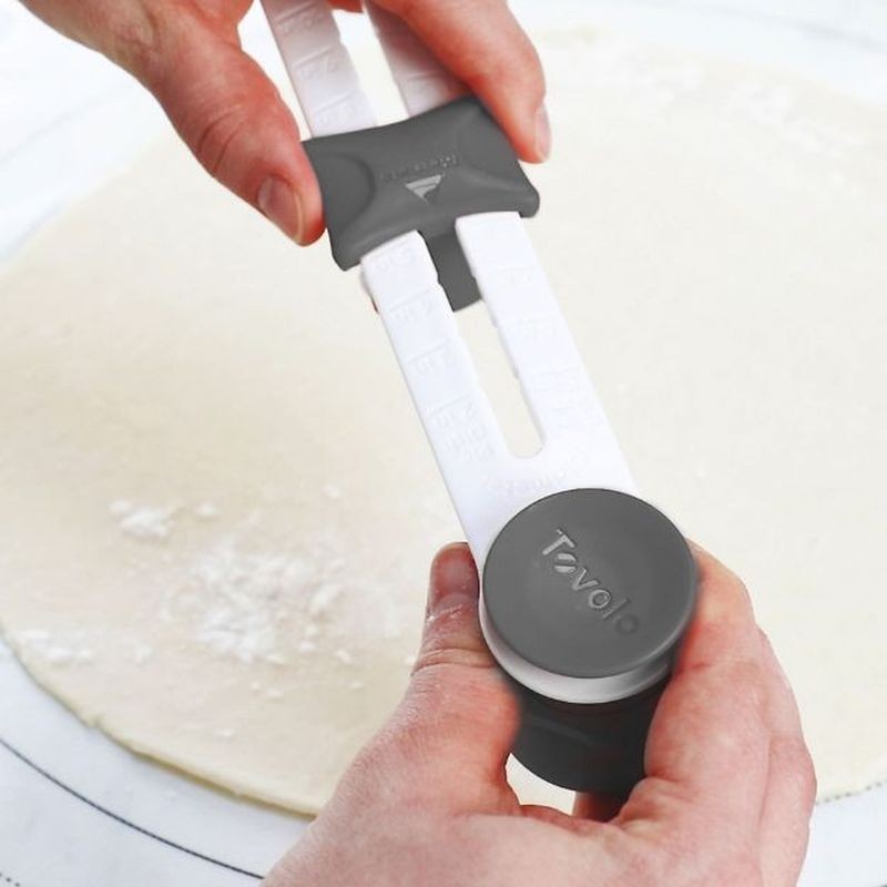 tovolo-precision-pie-crust-cutter