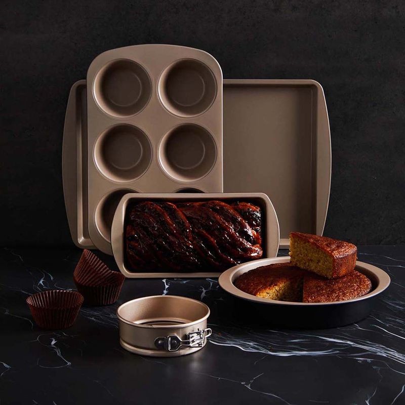 stanley-rogers-ceramabake-round-cake-pan-20x4cm