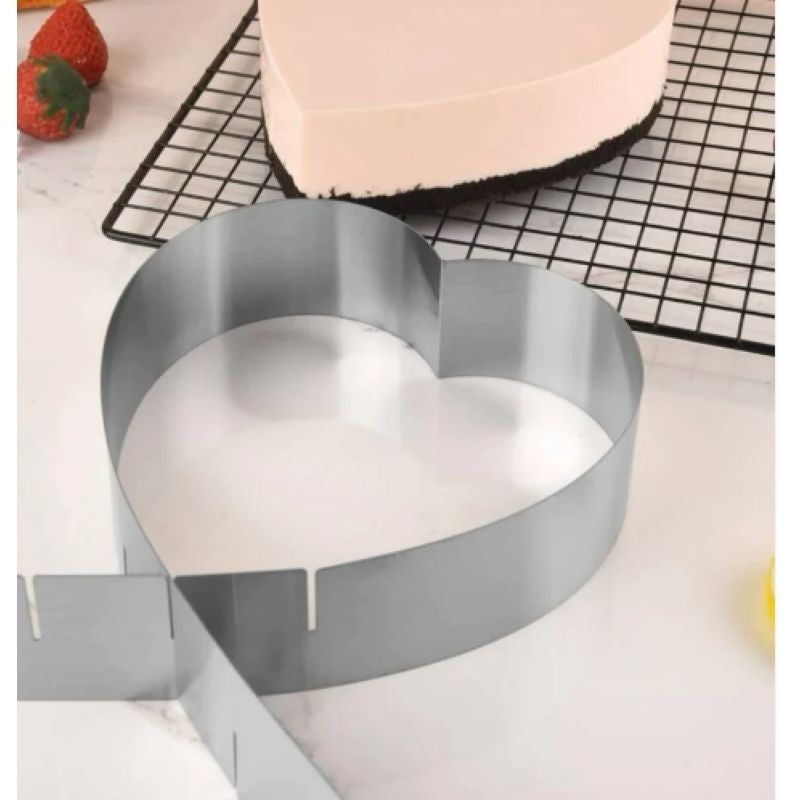 adjustable-heart-cake-baking-ring