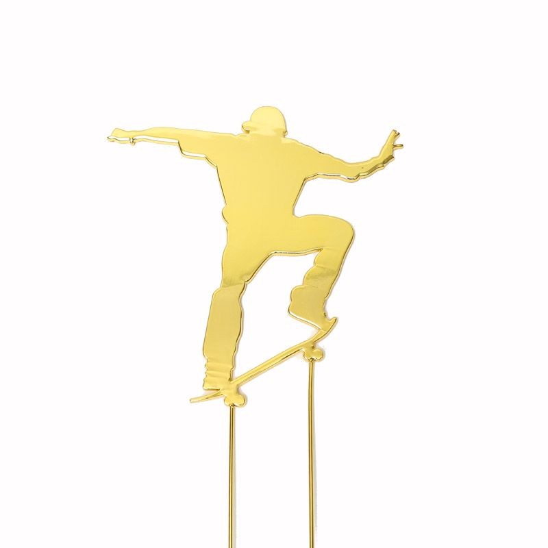 sugar-crafty-cake-topper-skater-gold