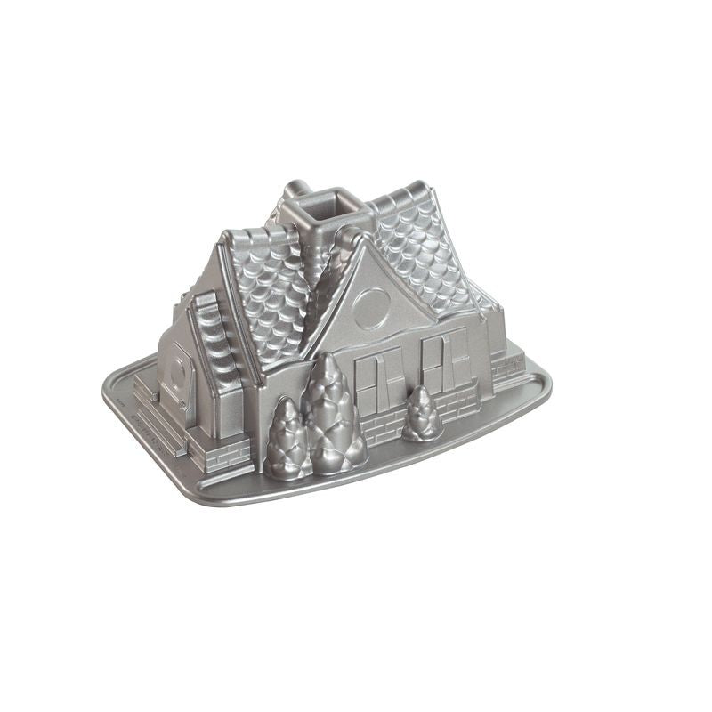 NORDIC WARE Gingerbread House Bundt Pan 20 x 26 x 13.5cm