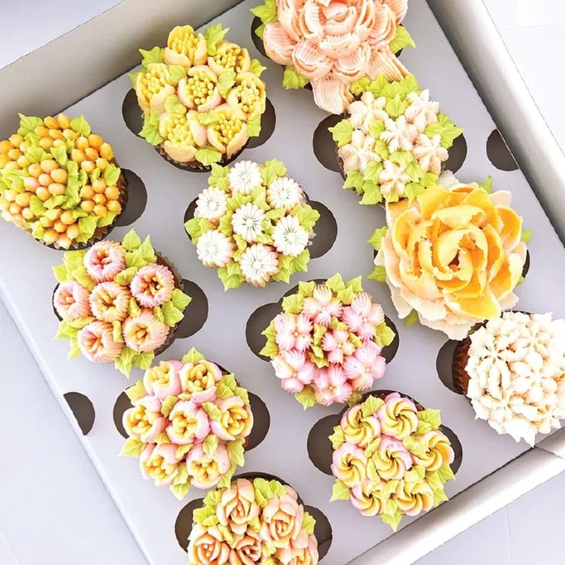 Cake Craft Russian Piping Tip - 13 piece set