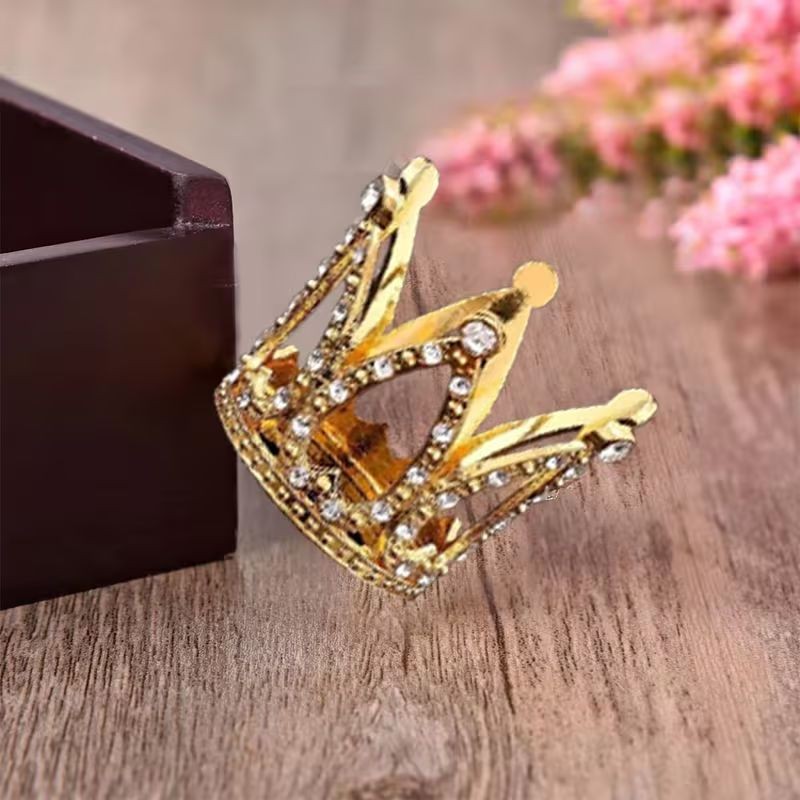 cake-topper-gold-crown-diamante-small