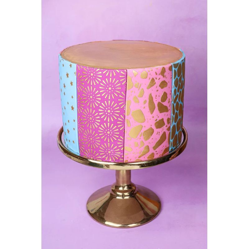 sweet-sticks-cake-stencil-fireworks