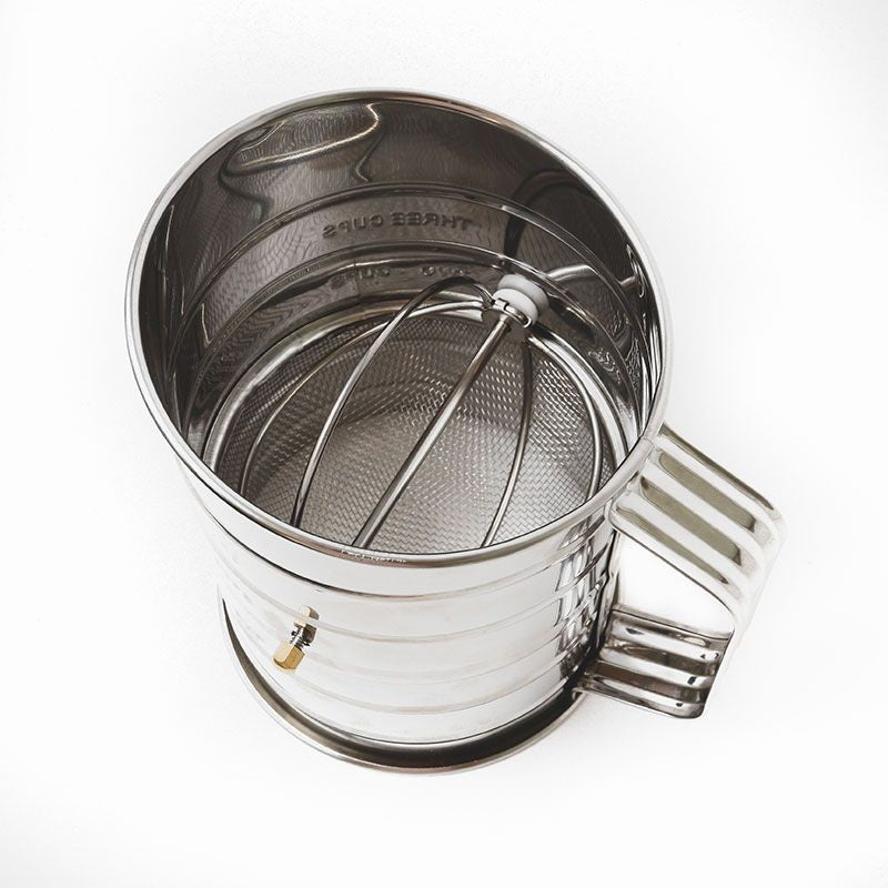 sprinks-flour-sifter-with-top-and-bottom-silicone-lids